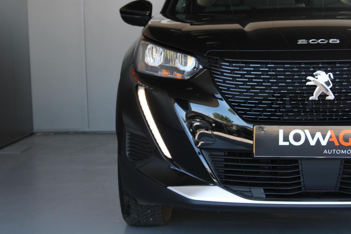 peugeot-2008-2023-eletrico-500cc