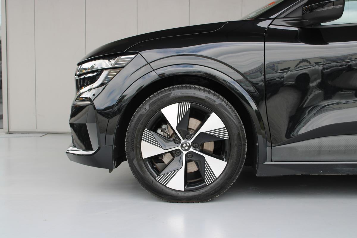 renault-megane-e-tech-2023-eletrico-500cc