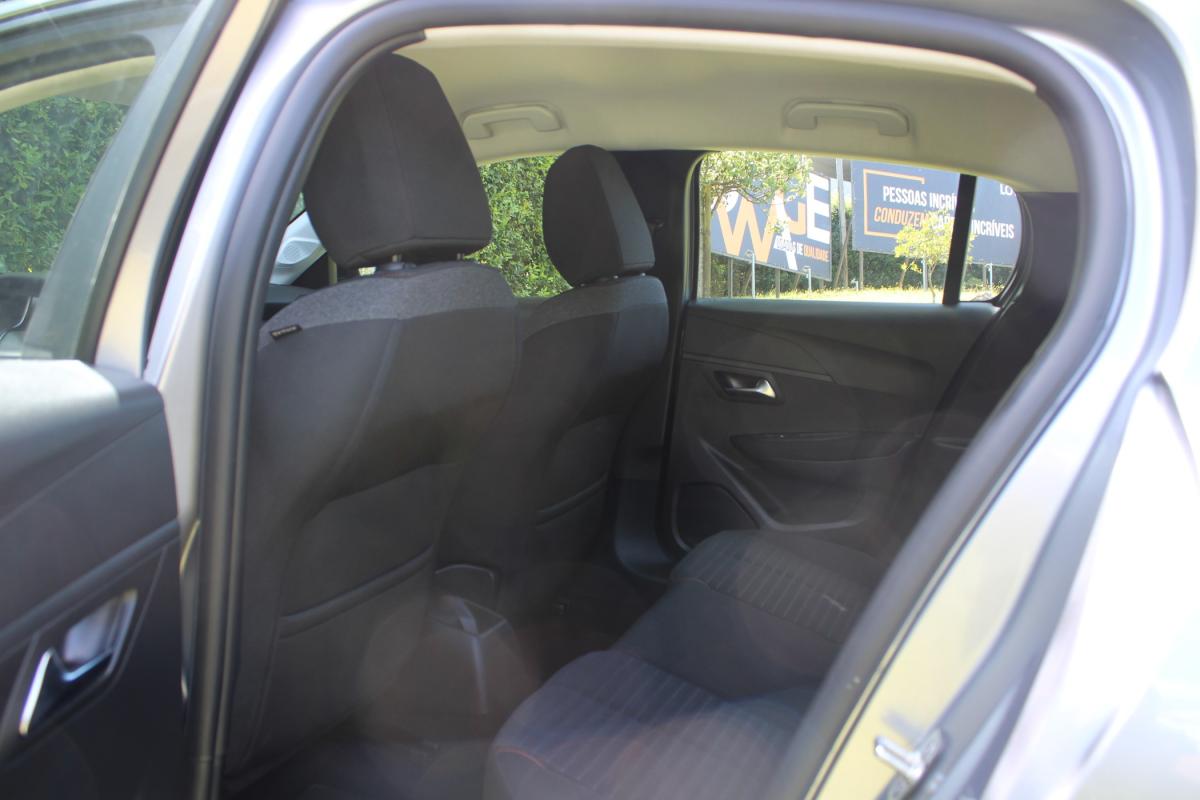 peugeot-208-2023-gasolina-1199cc