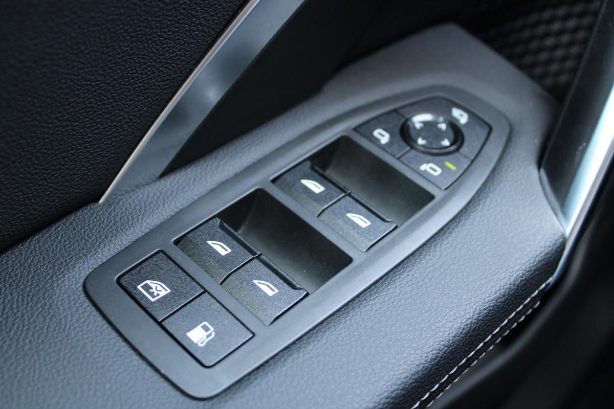 bmw-x1-2023-hibrido-a-gasolina-1499cc