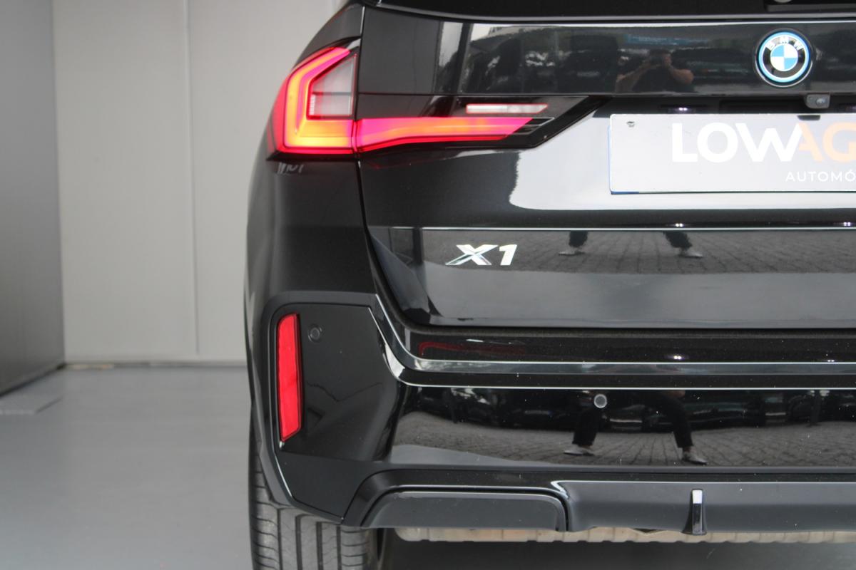 bmw-x1-2023-hibrido-a-gasolina-1499cc