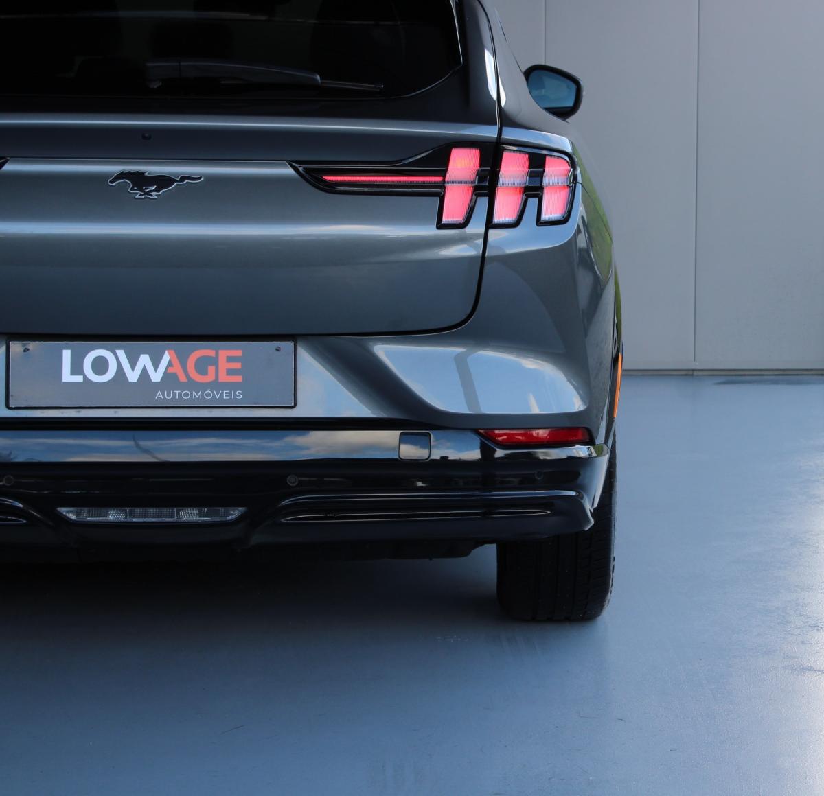 ford-mustang-2021-eletrico-500cc