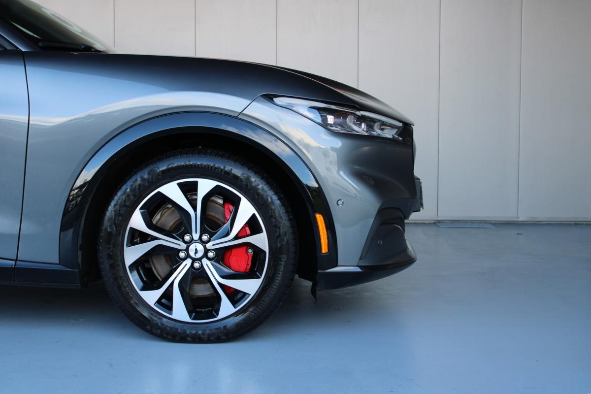 ford-mustang-2021-eletrico-500cc