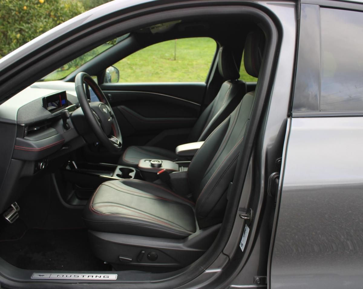 ford-mustang-2021-eletrico-500cc