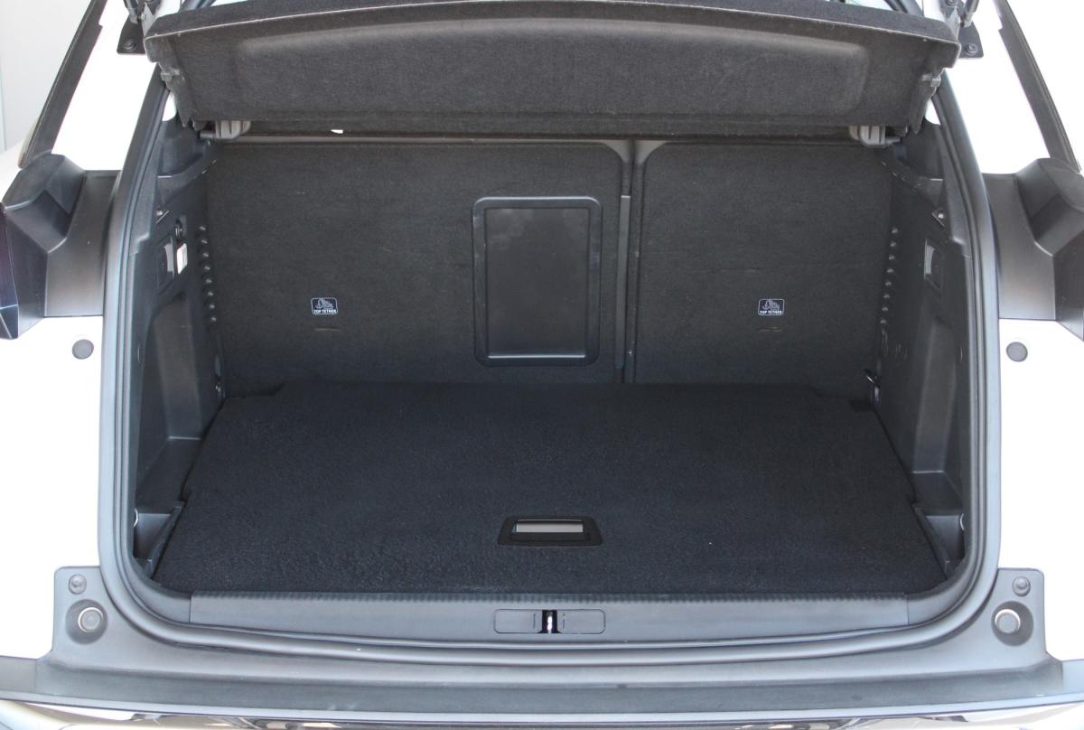 peugeot-3008-2017-diesel-1560cc