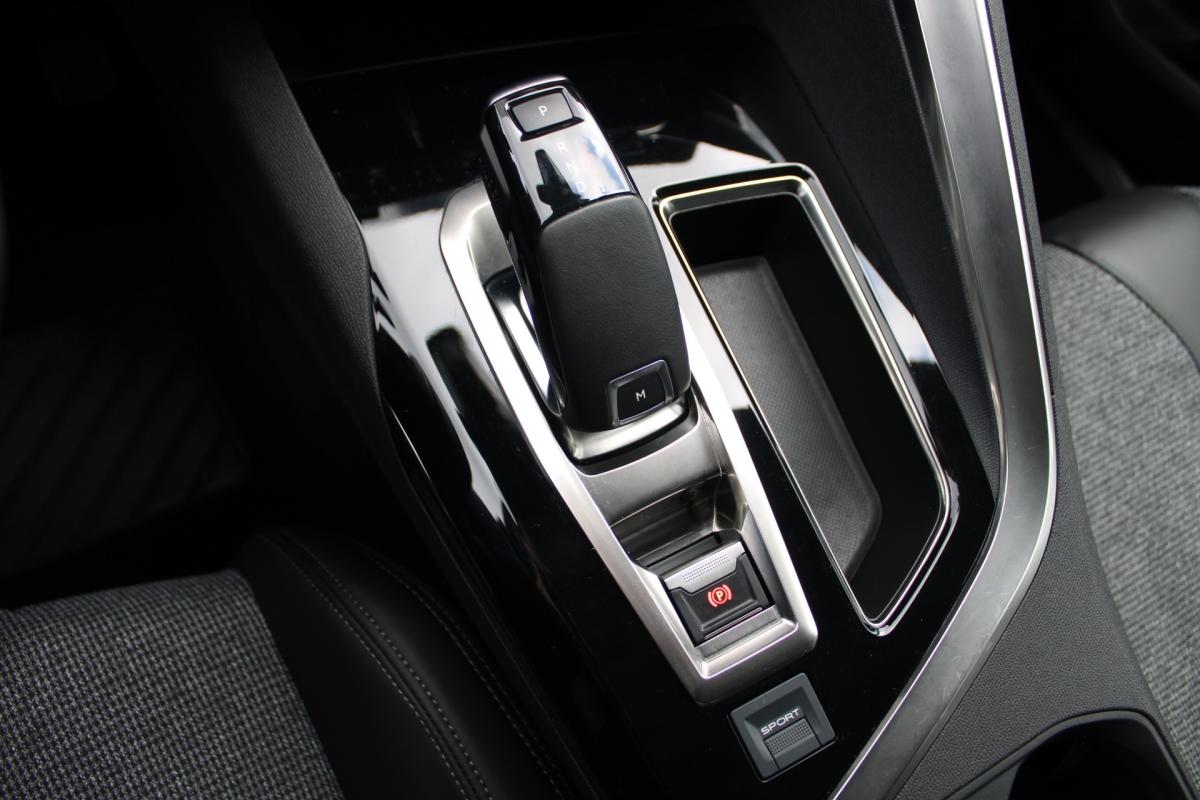 peugeot-3008-2017-diesel-1560cc