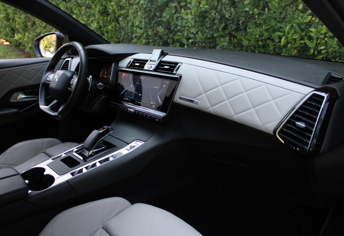 ds-ds-7-crossback-2022-hibrido-a-gasolina-1598cc