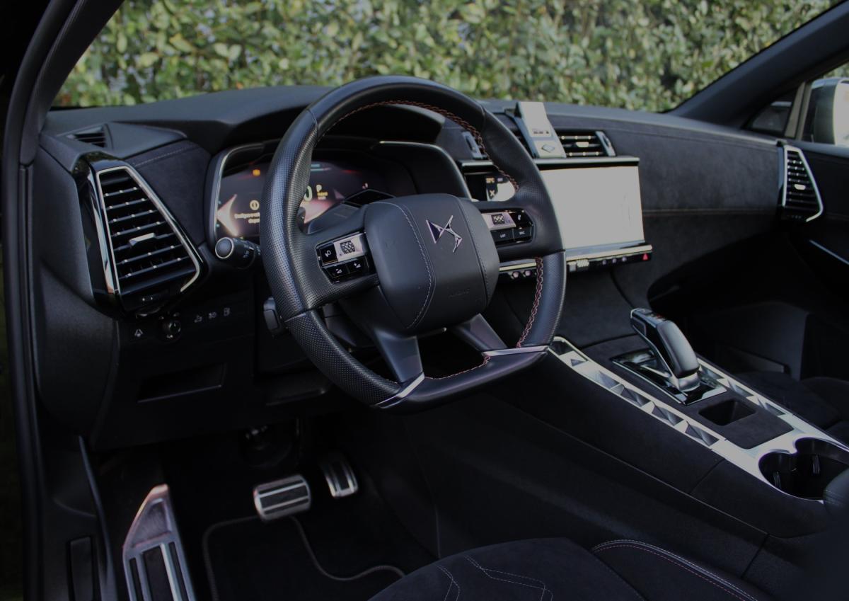 ds-ds-7-crossback-2023-hibrido-a-gasolina-1598cc