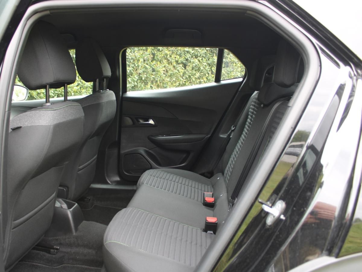 peugeot-2008-2024-gasolina-1199cc