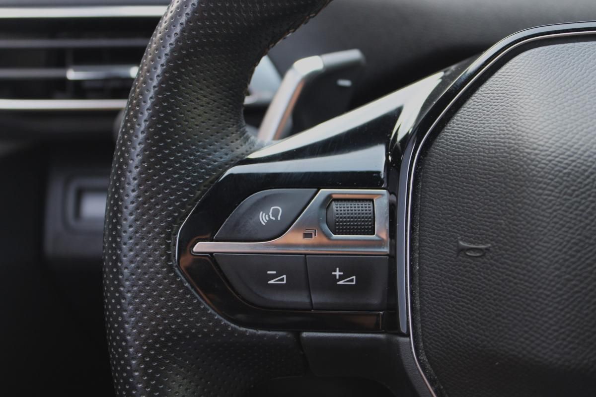 peugeot-3008-2021-hibrido-a-gasolina-1598cc