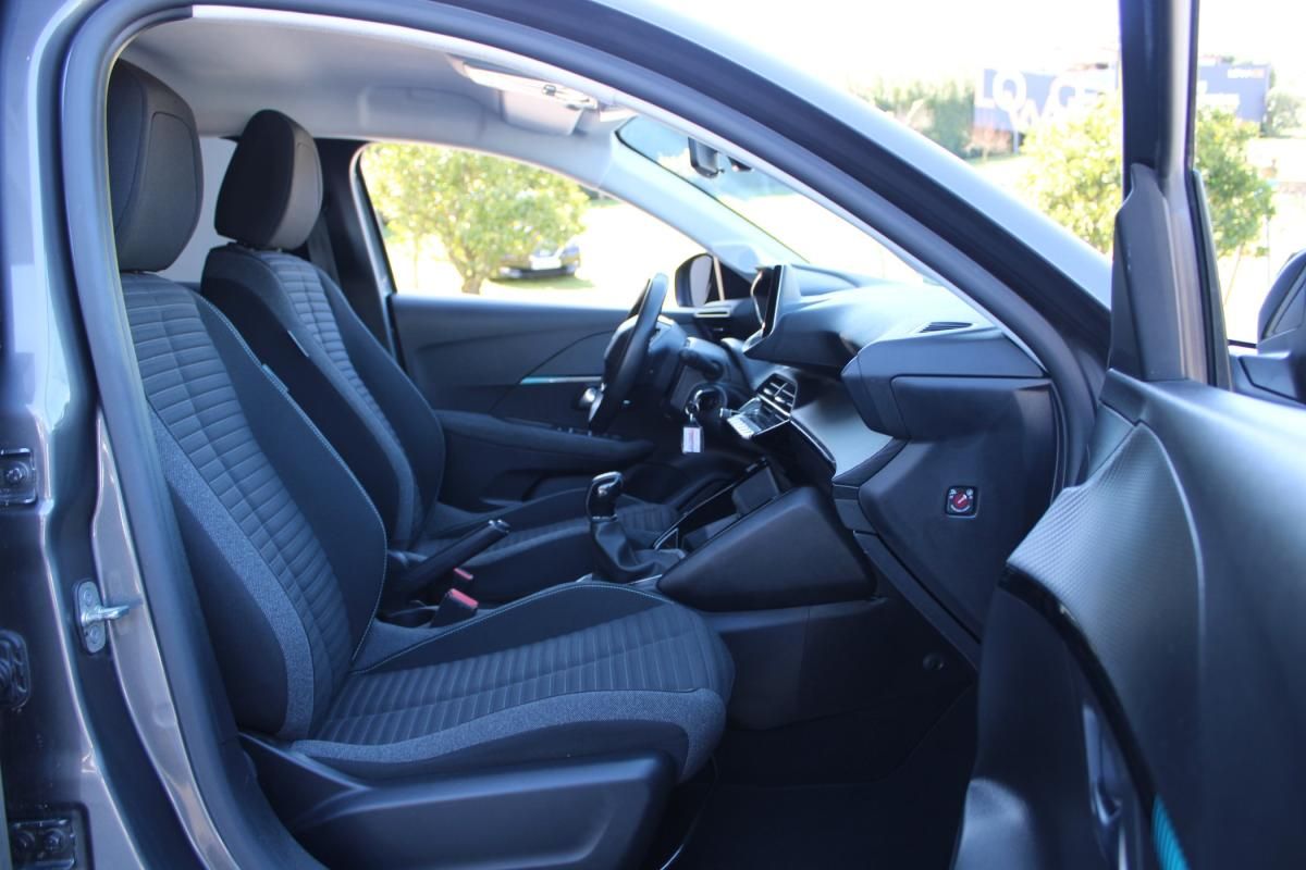 peugeot-208-2023-gasolina-1199cc