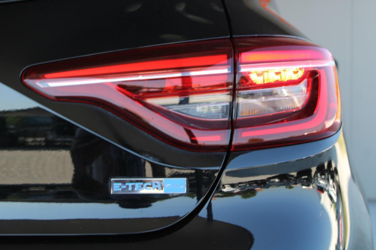 renault-clio-2022-hibrido-a-gasolina-1598cc