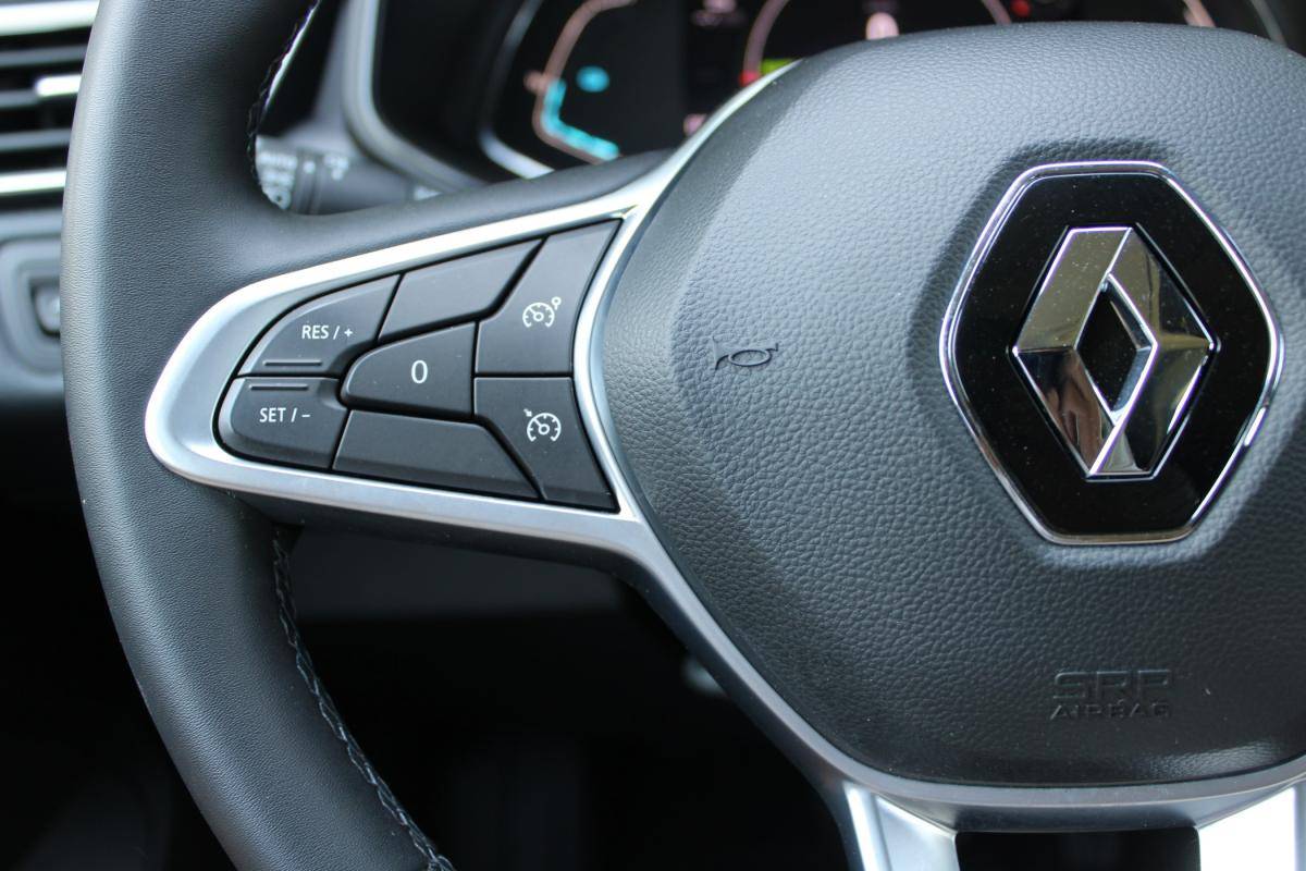 renault-clio-2022-hibrido-a-gasolina-1598cc