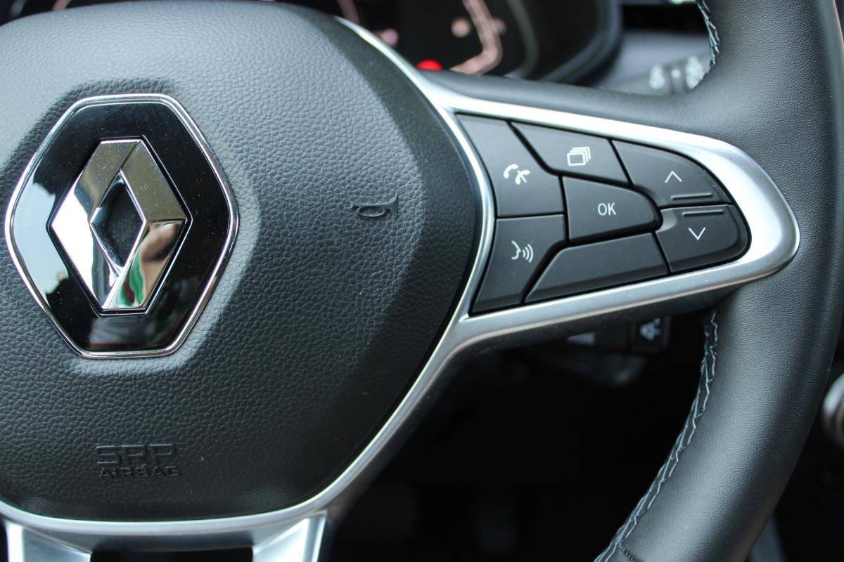 renault-clio-2022-hibrido-a-gasolina-1598cc