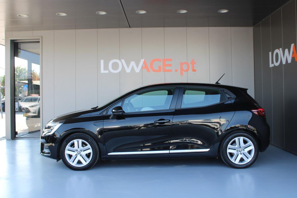 renault-clio-2022-hibrido-a-gasolina-1598cc