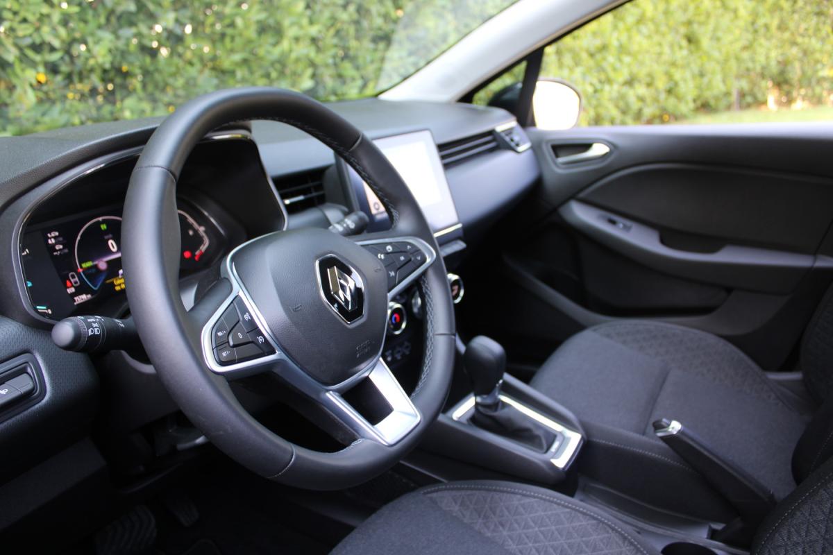 renault-clio-2022-hibrido-a-gasolina-1598cc