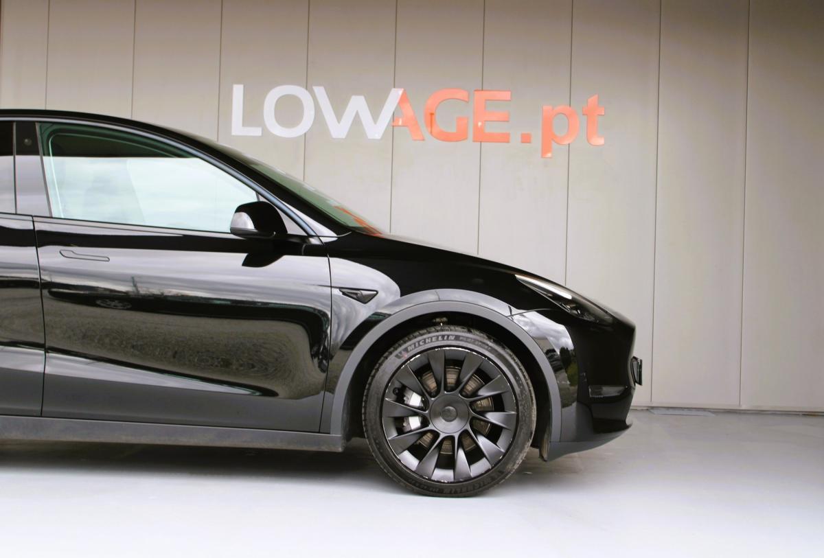 tesla-model-y-2023-eletrico-500cc