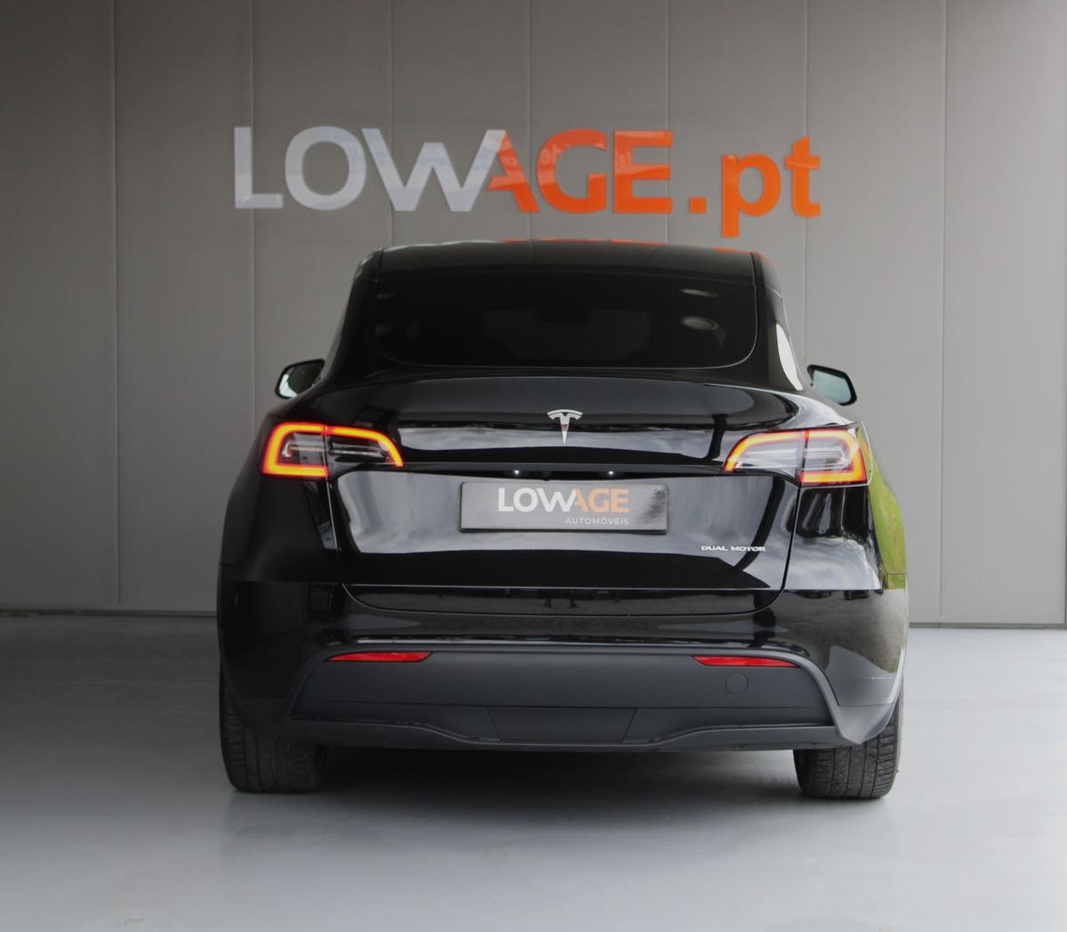 tesla-model-y-2023-eletrico-500cc