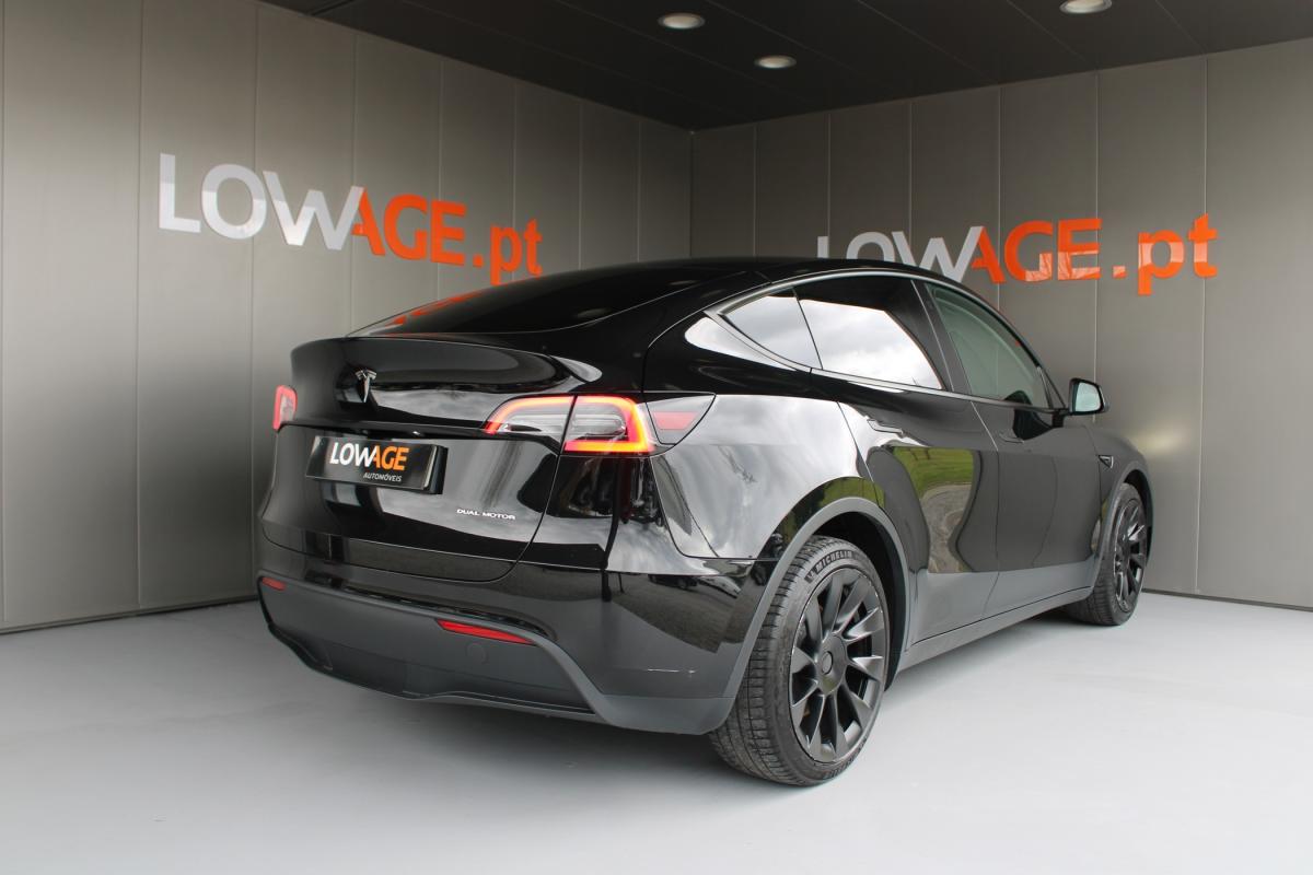 tesla-model-y-2023-eletrico-500cc