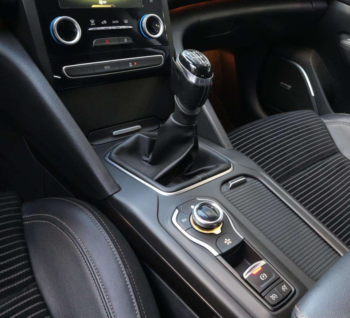 renault-talisman-sport-tourer-2017-diesel-1598cc
