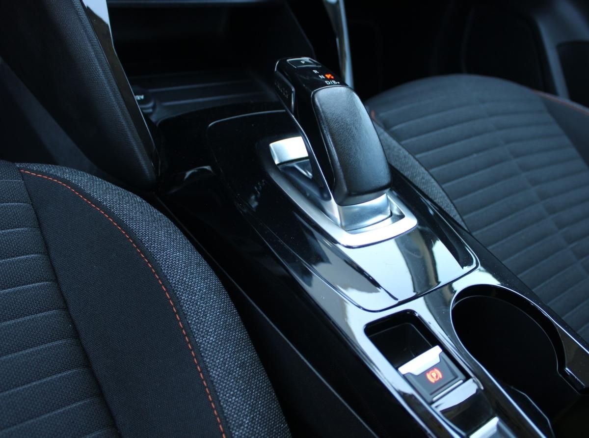 peugeot-208-2021-eletrico-500cc