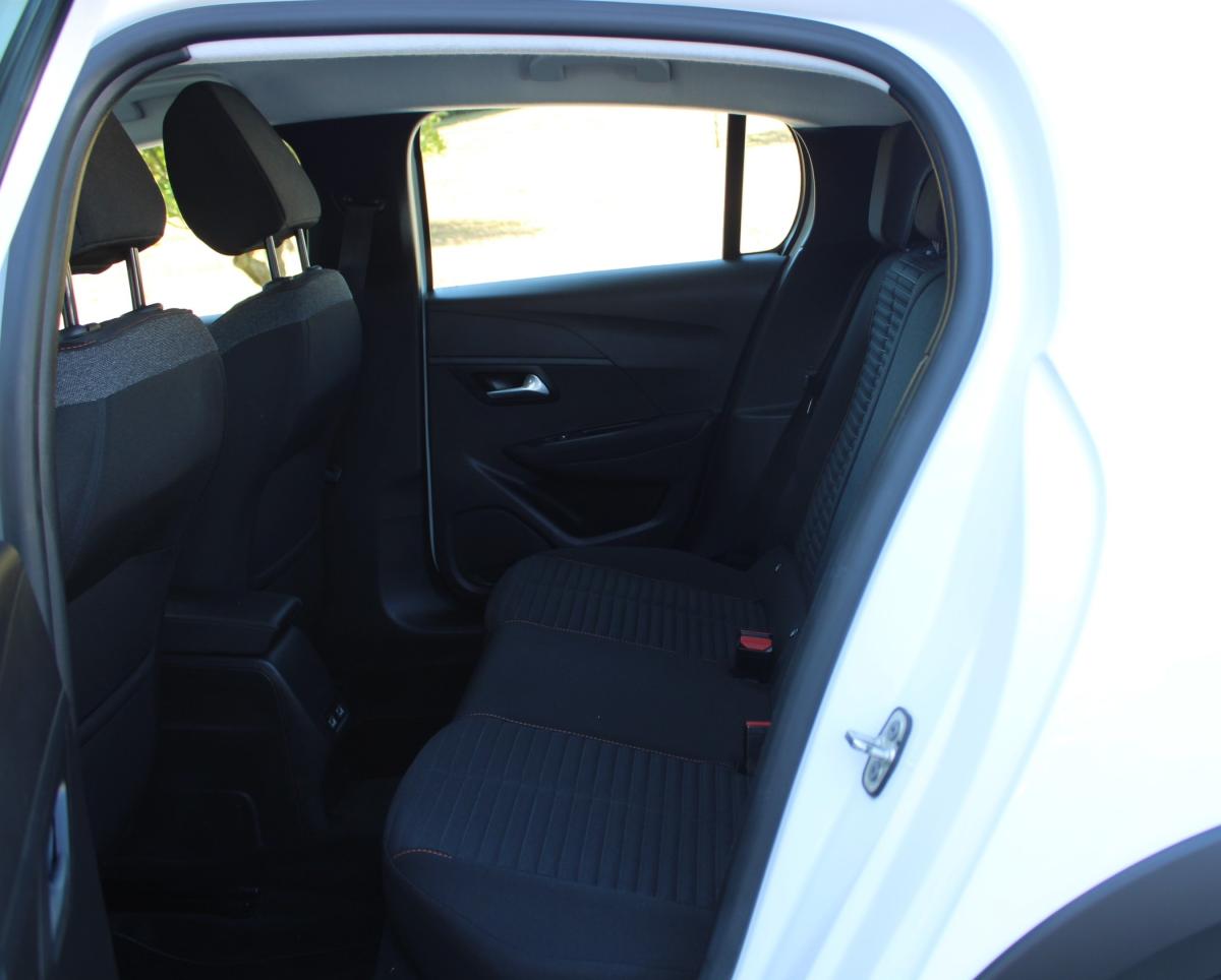 peugeot-208-2021-eletrico-500cc