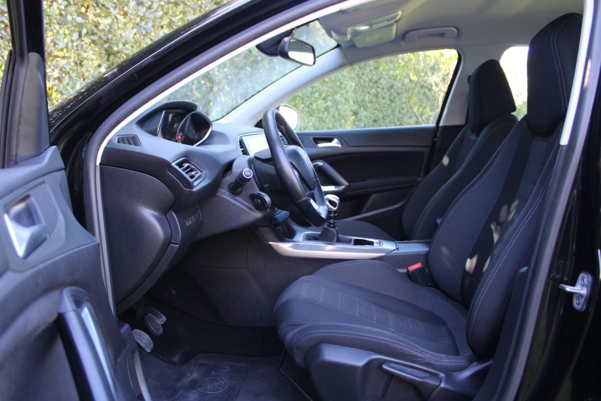 peugeot-308-2016-gasolina-1199cc