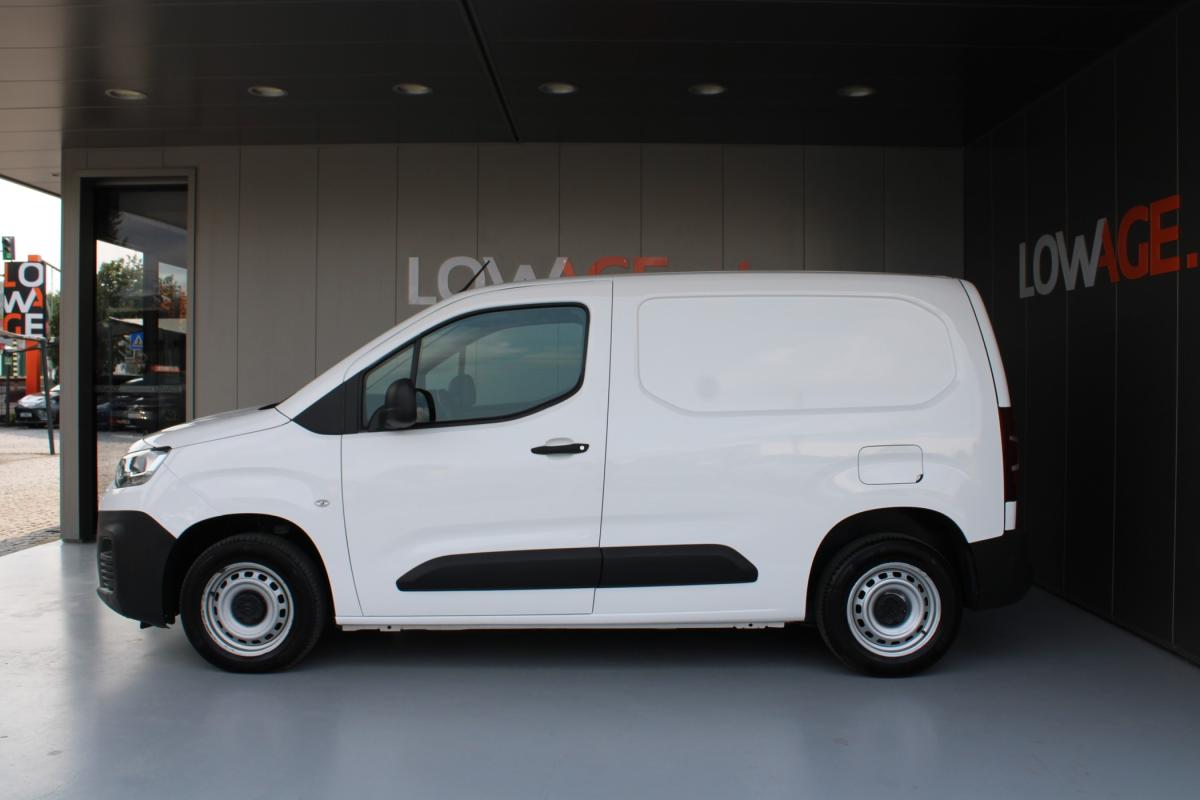 citroen-berlingo-2021-diesel-1499cc