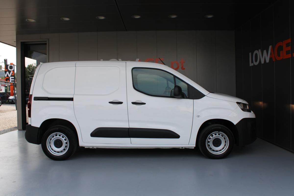 citroen-berlingo-2021-diesel-1499cc