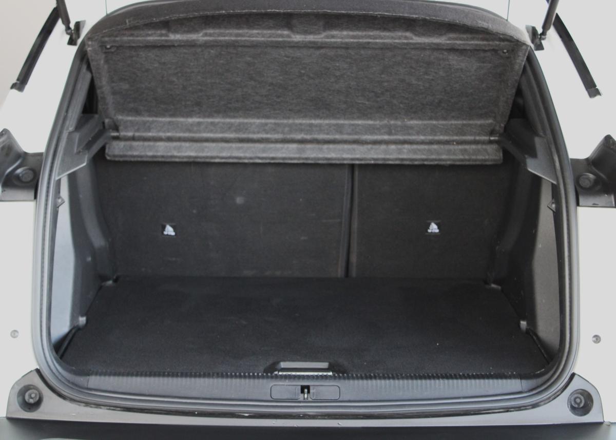 peugeot-2008-2020-gasolina-1199cc