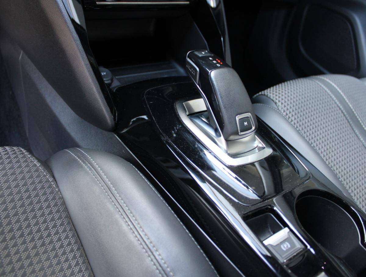 peugeot-2008-2020-gasolina-1199cc