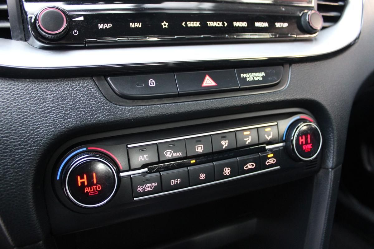 kia-xceed-2022-hibrido-a-gasolina-1580cc