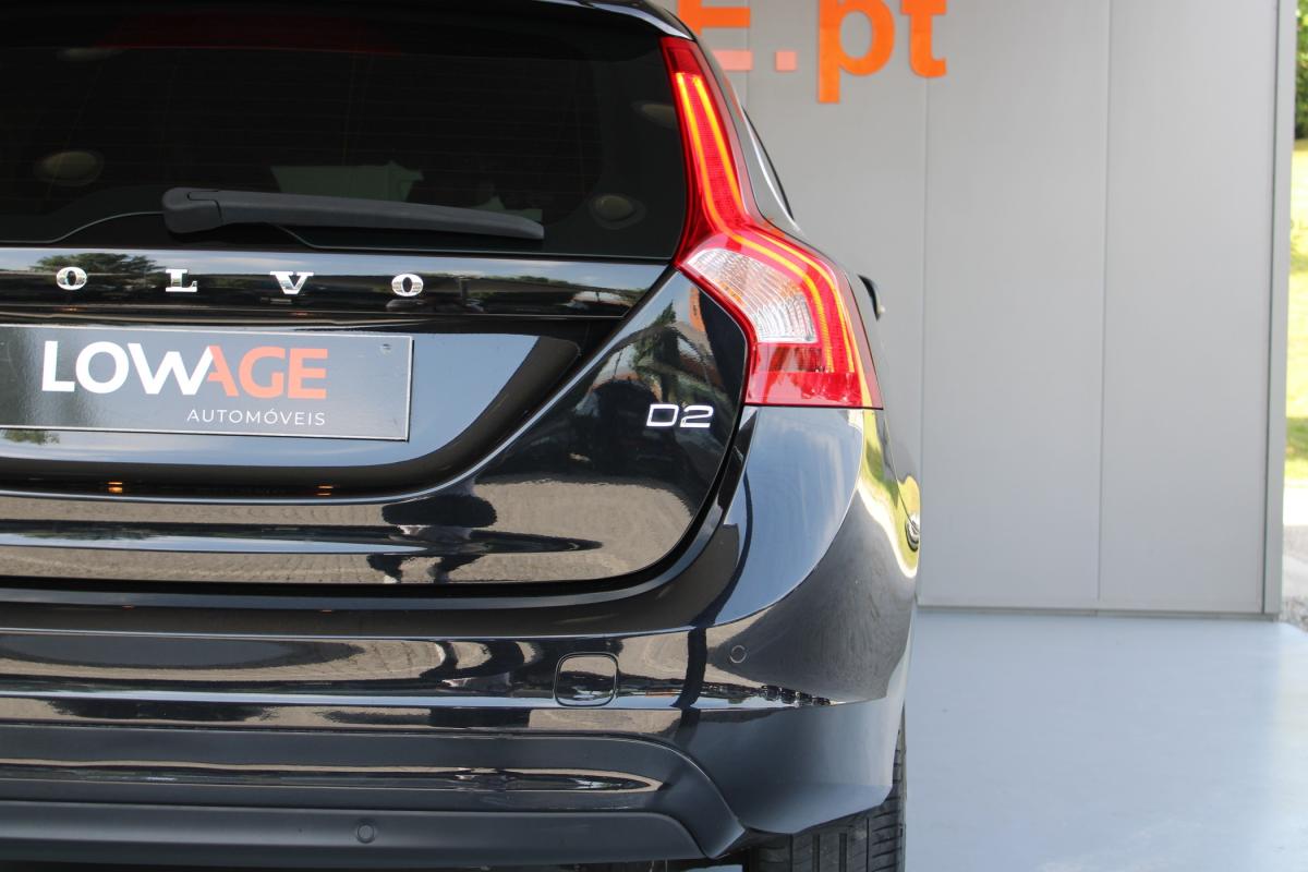 volvo-v60-2015-diesel-1560cc