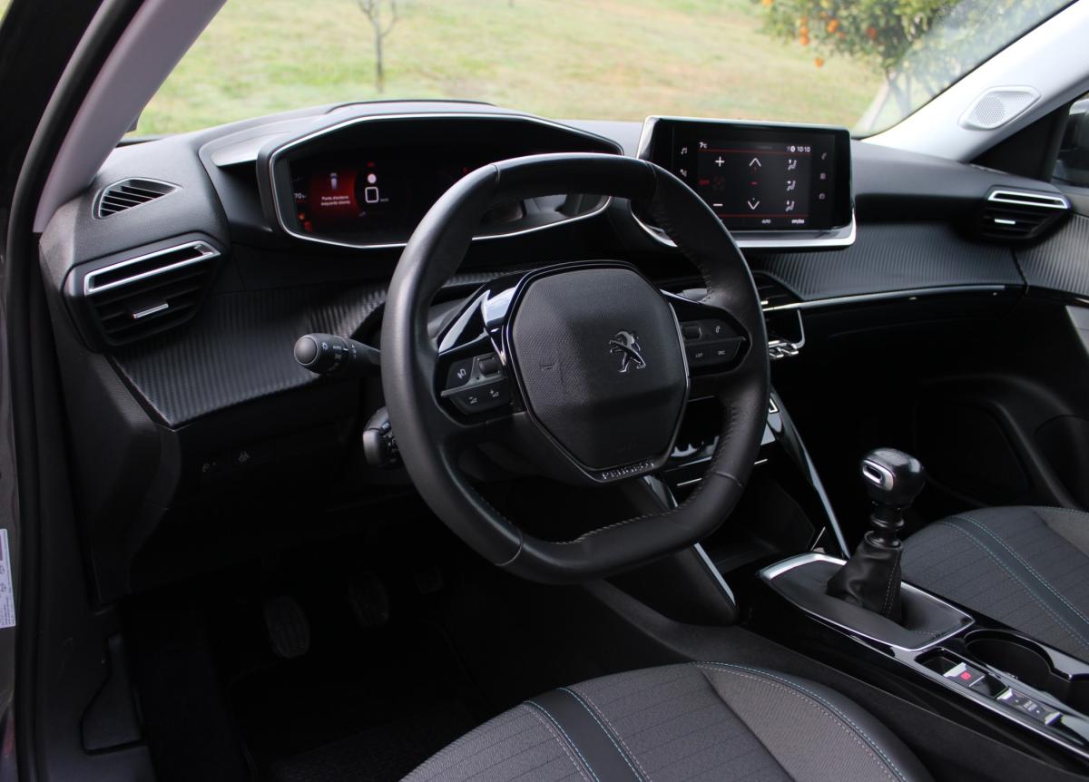 peugeot-2008-2022-gasolina-1199cc
