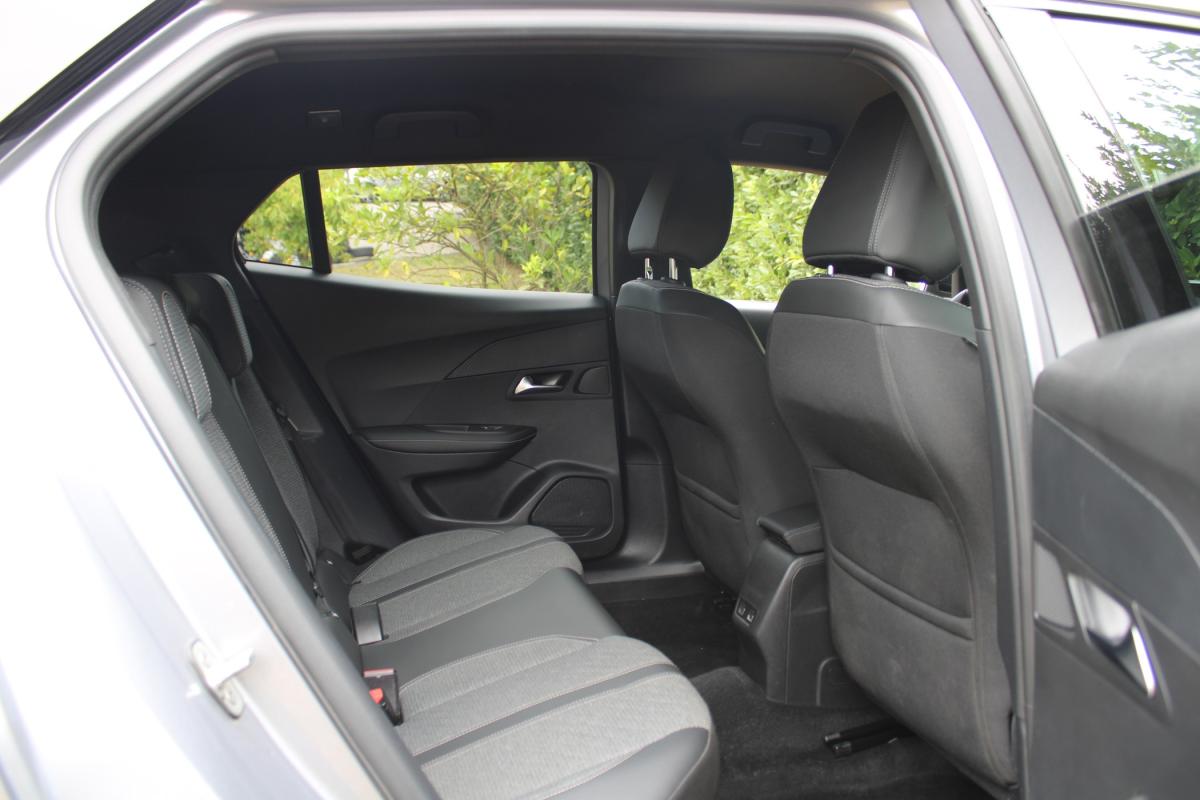 peugeot-2008-2023-gasolina-1199cc