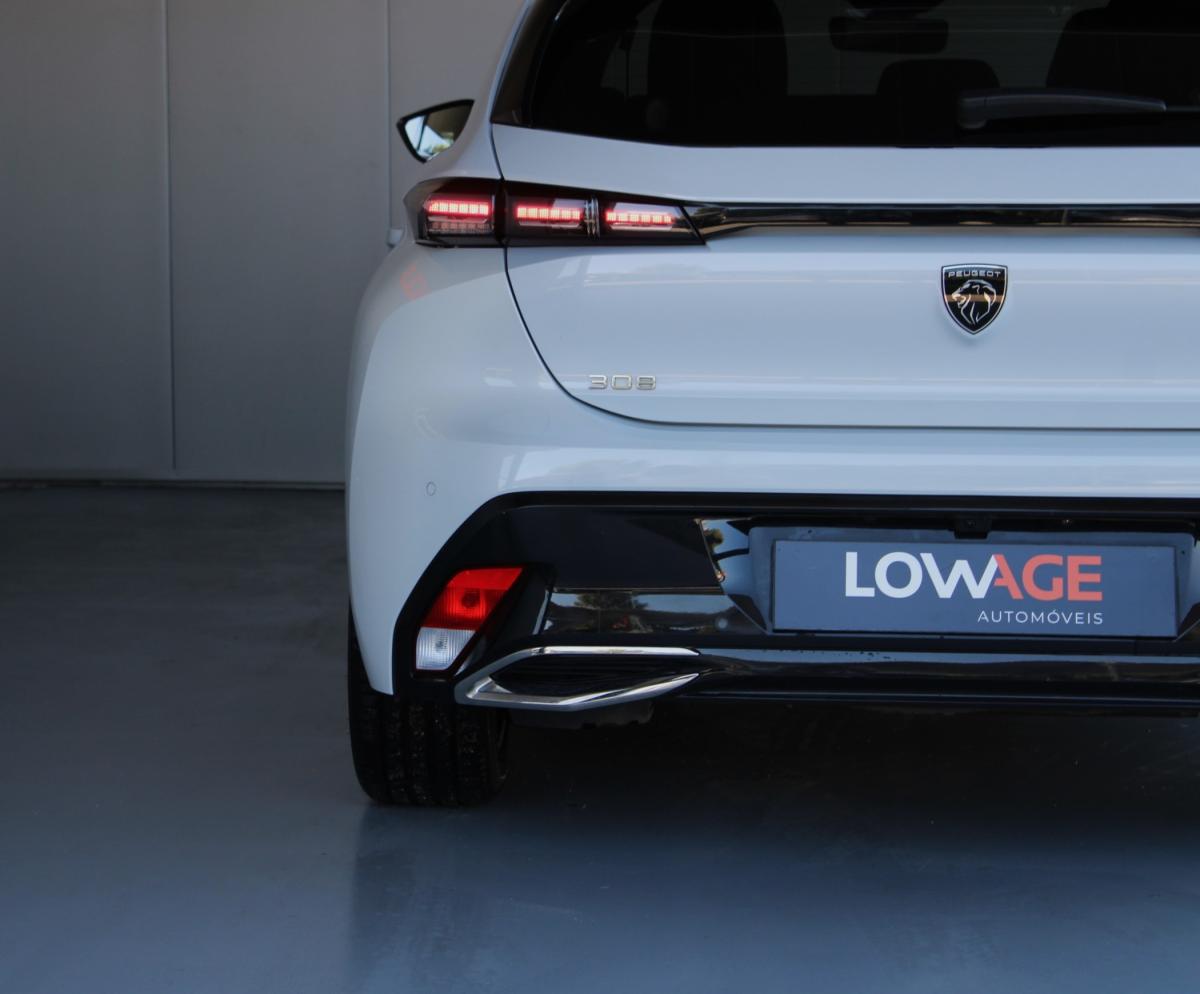 peugeot-308-2023-hibrido-a-gasolina-1598cc