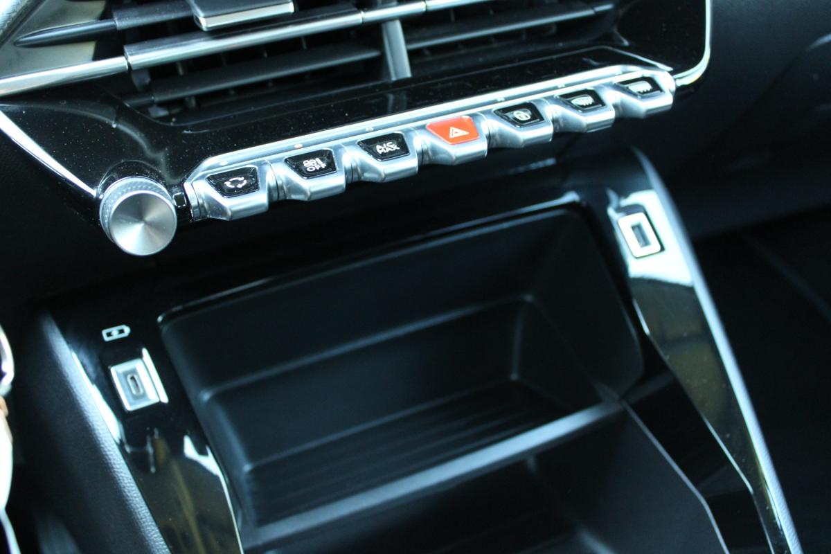 peugeot-208-2024-gasolina-1199cc