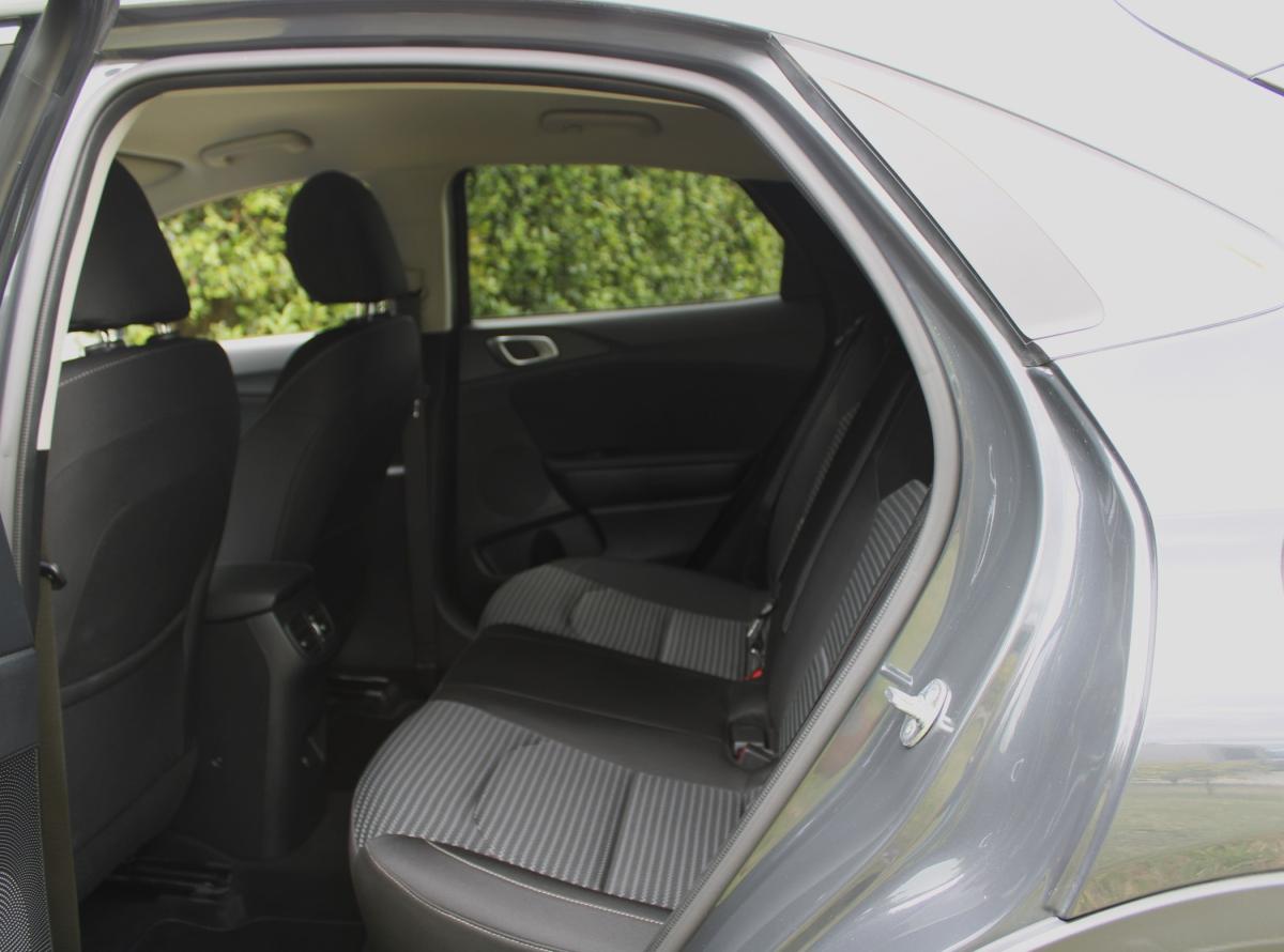 kia-xceed-2024-gasolina-998cc