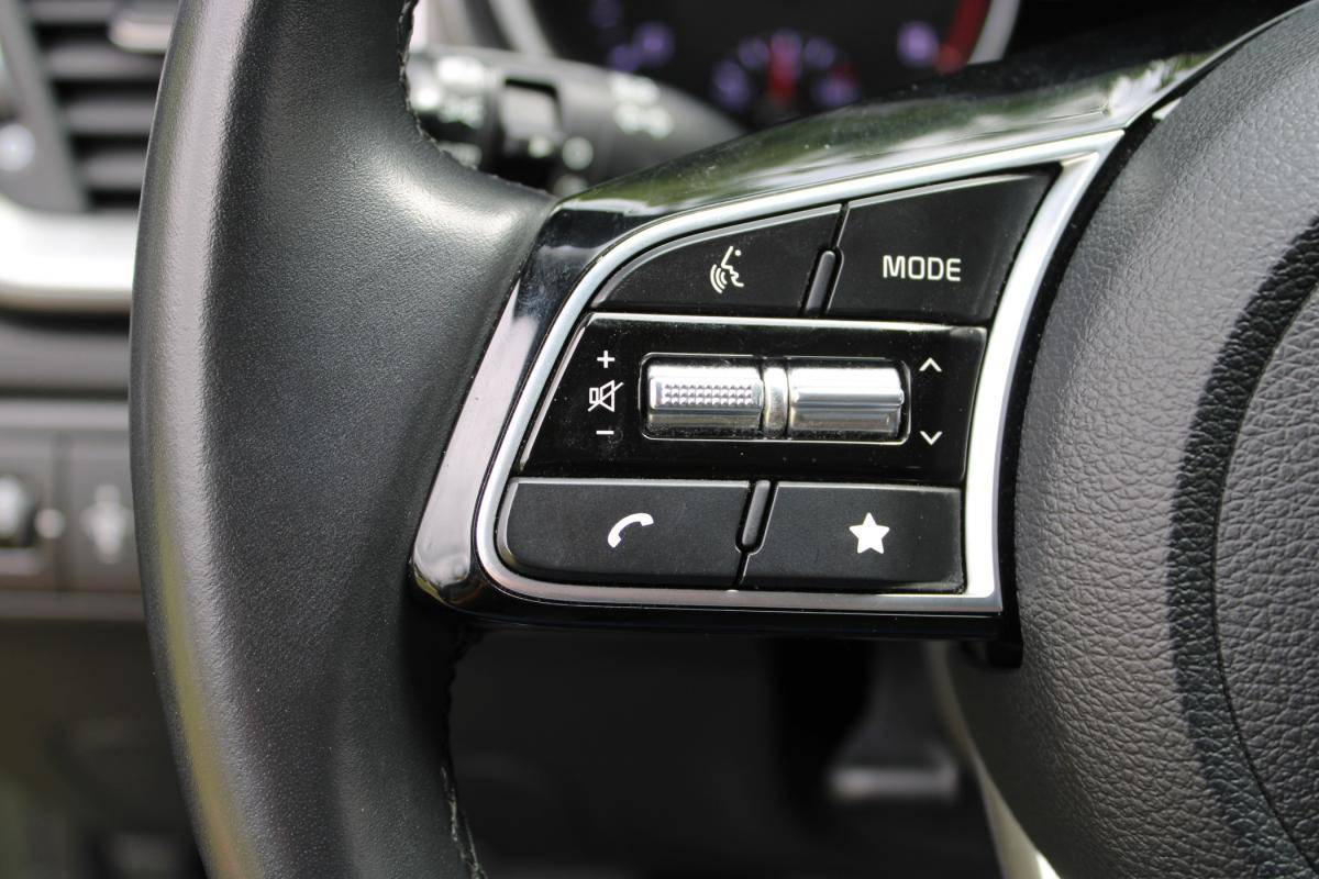 kia-xceed-2024-gasolina-998cc