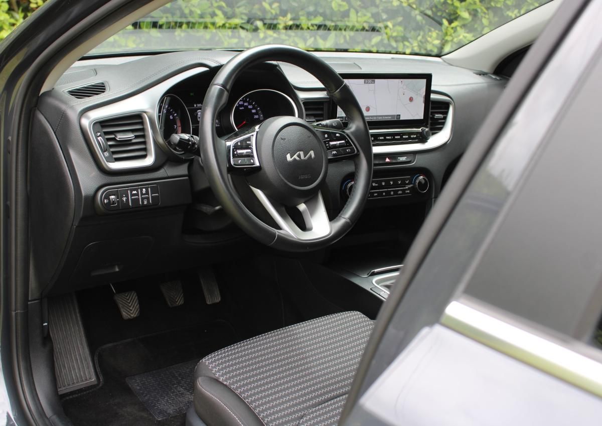 kia-xceed-2024-gasolina-998cc