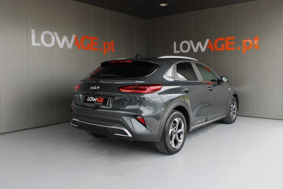 kia-xceed-2024-gasolina-998cc