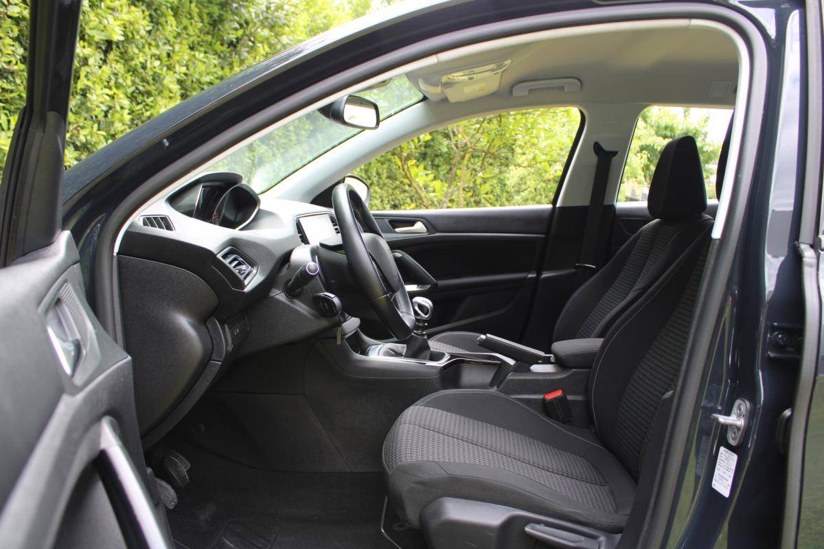 peugeot-308-sw-2017-diesel-1560cc