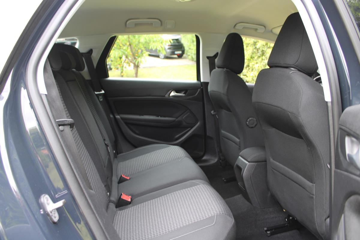 peugeot-308-sw-2017-diesel-1560cc