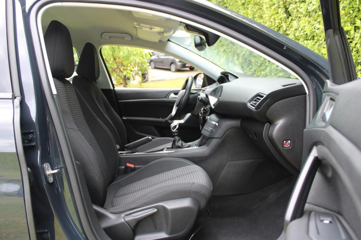 peugeot-308-sw-2017-diesel-1560cc