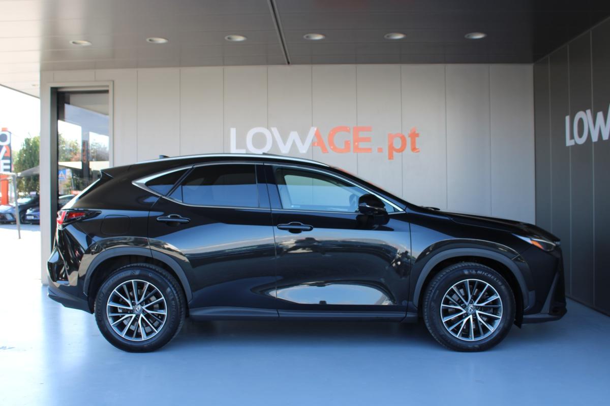 lexus-nx-2023-hibrido-a-gasolina-2487cc