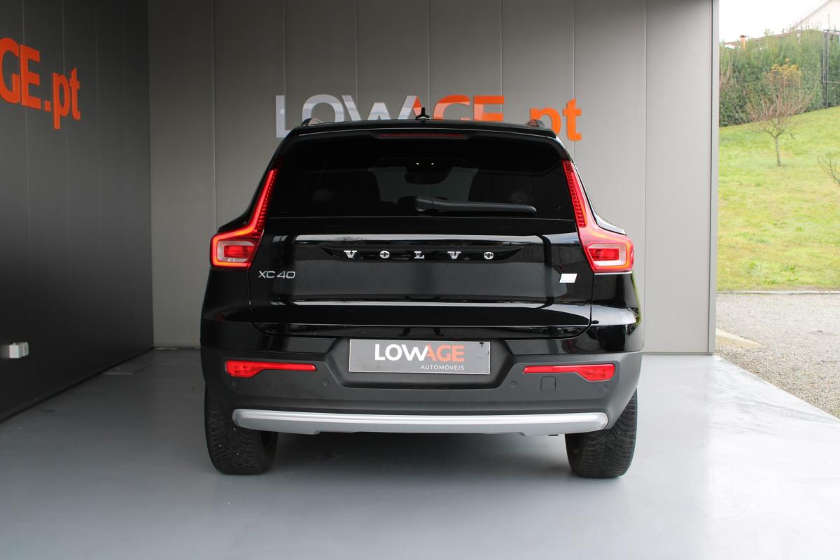 volvo-xc40-2022-hibrido-a-gasolina-1477cc