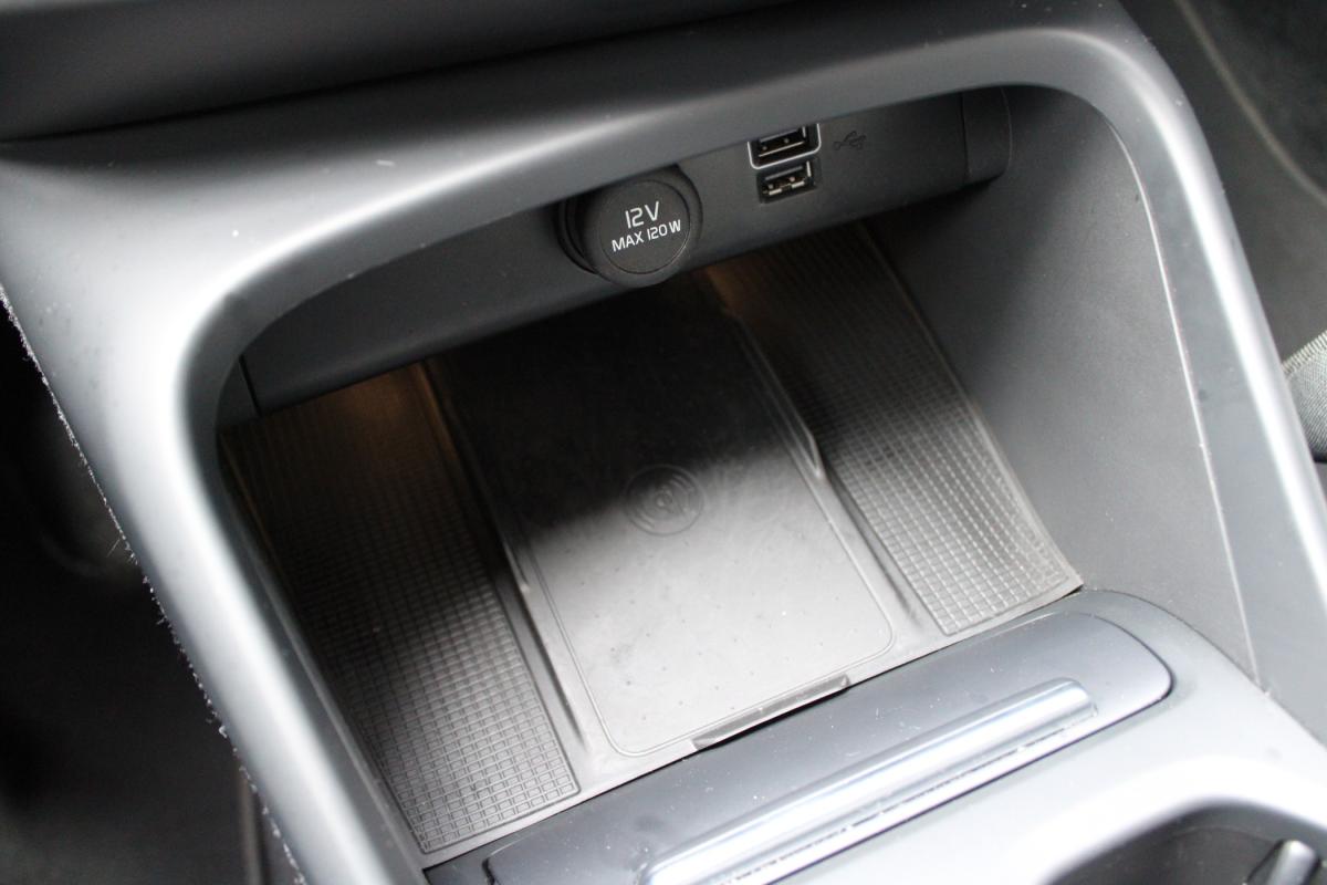 volvo-xc40-2022-hibrido-a-gasolina-1477cc