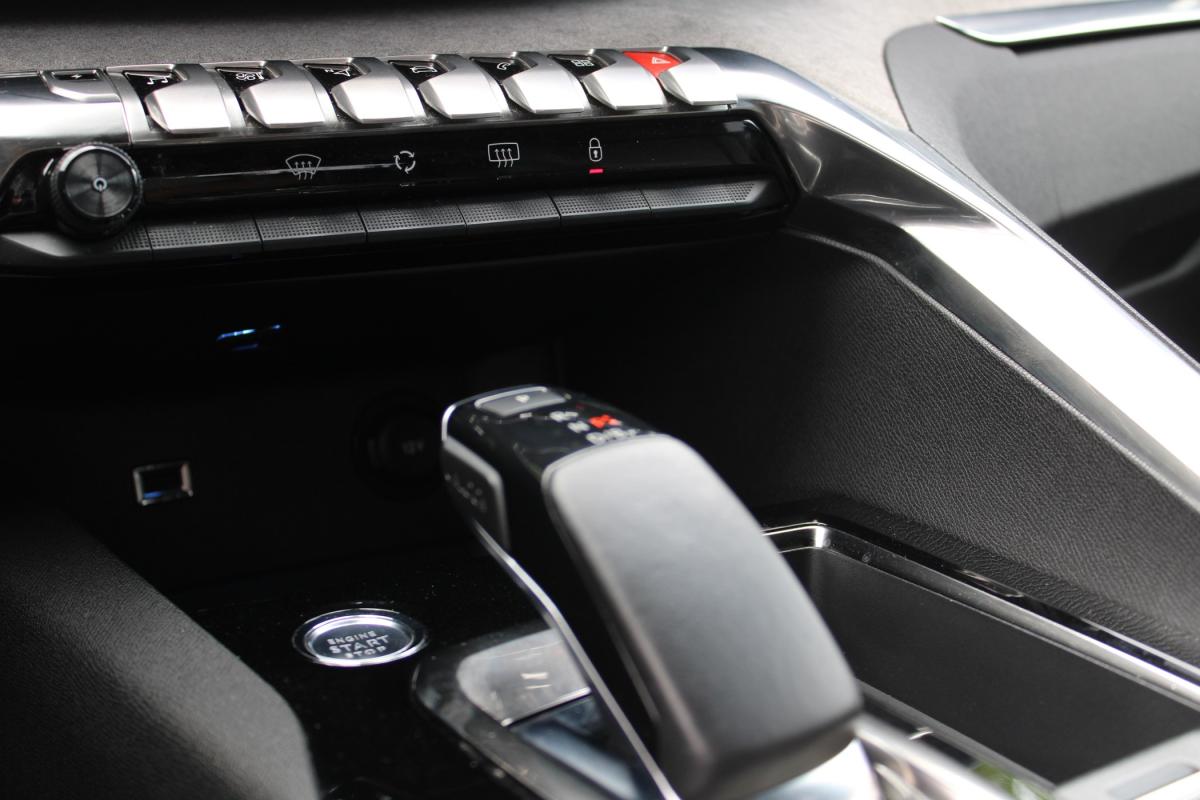 peugeot-3008-2021-hibrido-a-gasolina-1598cc