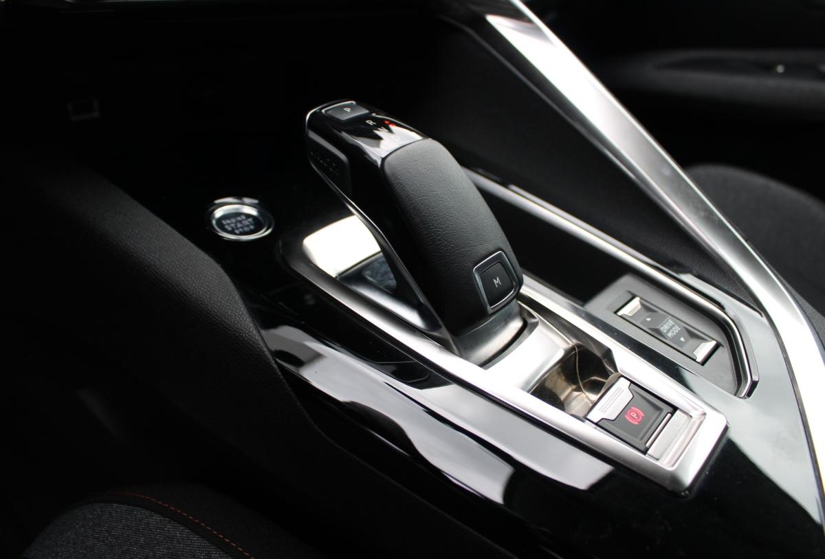 peugeot-3008-2021-gasolina-1199cc