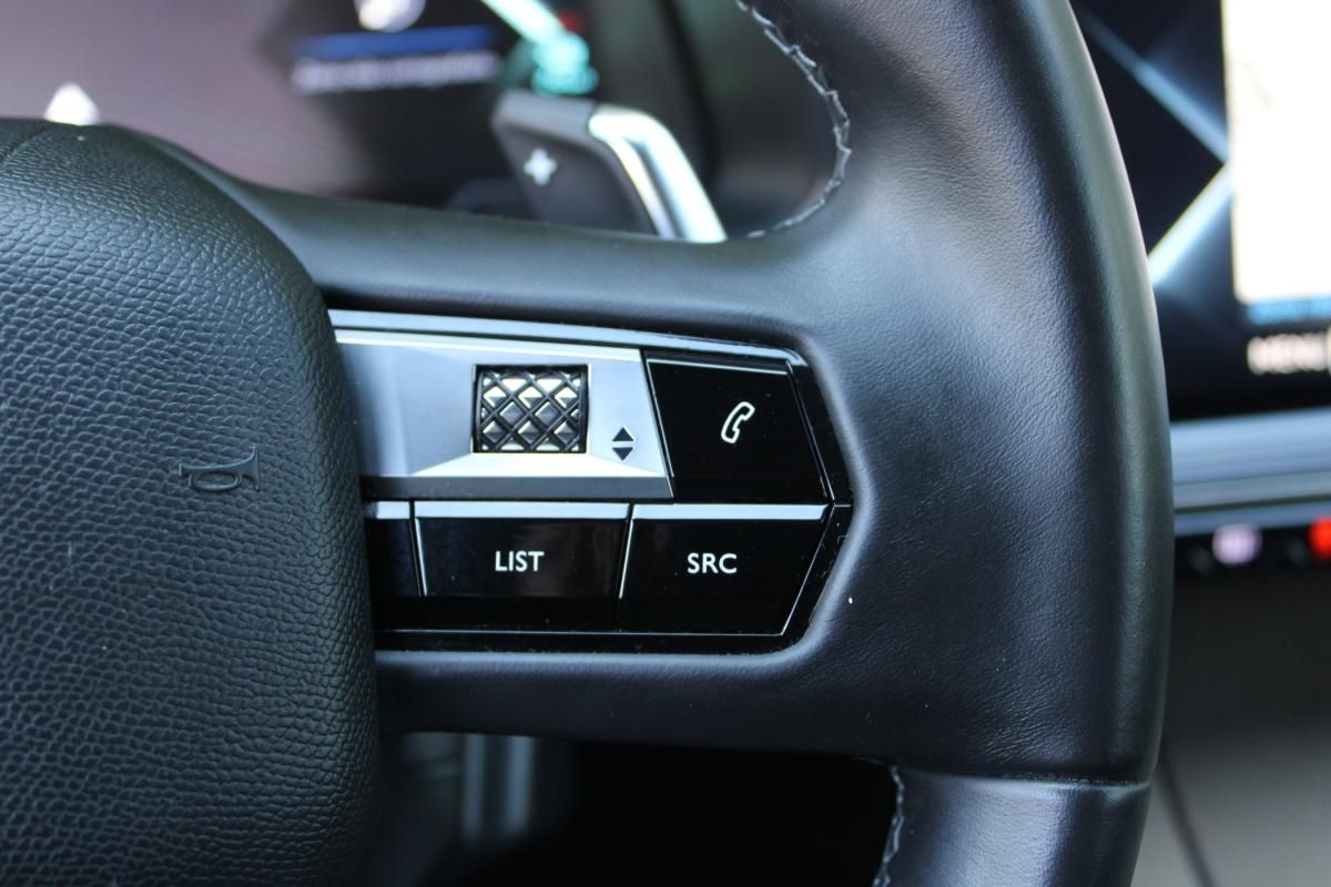 ds-ds-7-crossback-2022-hibrido-a-gasolina-1598cc